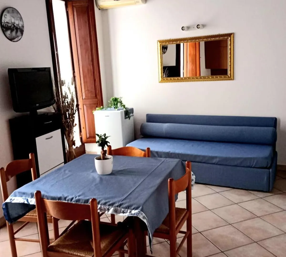 Casa Del Sole Apartment In Downtown Кальяри Италия